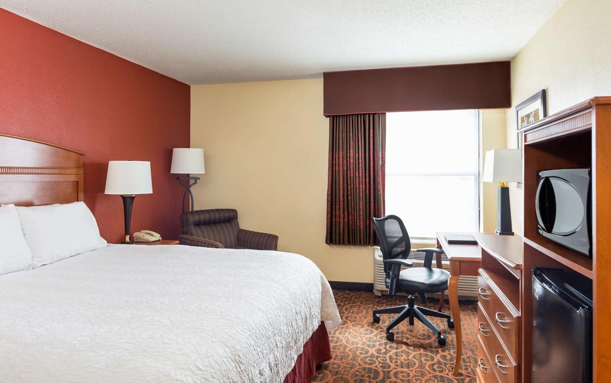 Hampton Inn Minneapolis-Burnsville Exterior photo