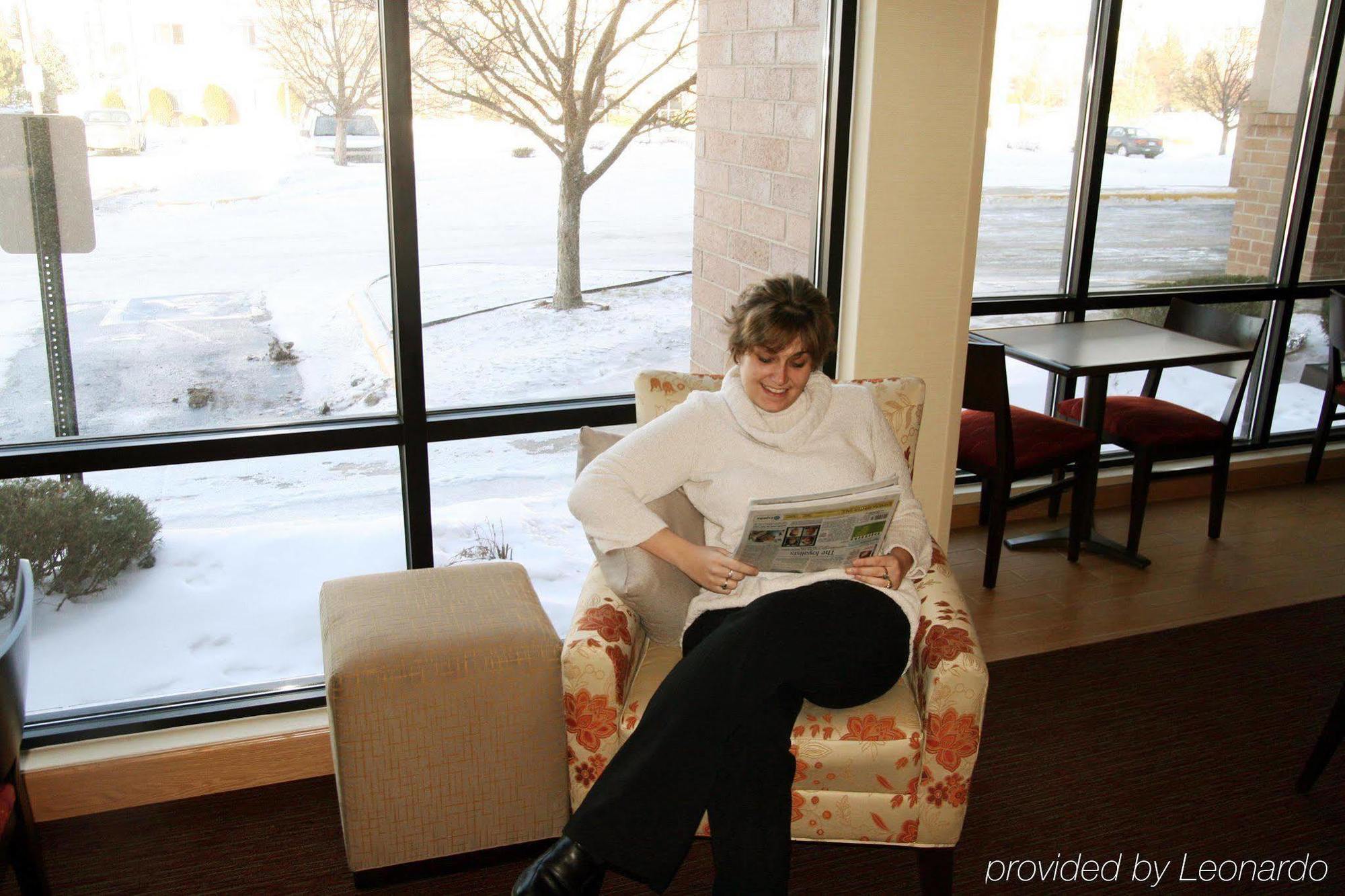 Hampton Inn Minneapolis-Burnsville Interior photo